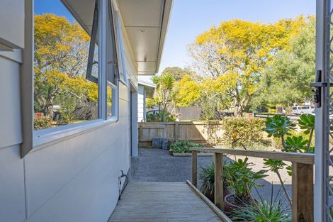 Photo of property in 117 Robinson Road, Whitianga, 3510