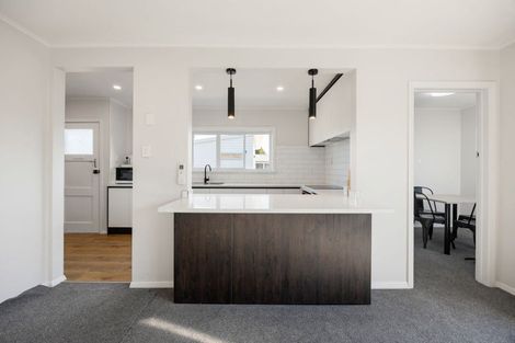 Photo of property in 4 Mount View Road, Melville, Hamilton, 3206