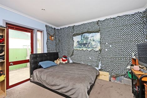 Photo of property in Ezi Clean Venetions, 604 Miller Street, Hastings, 4122