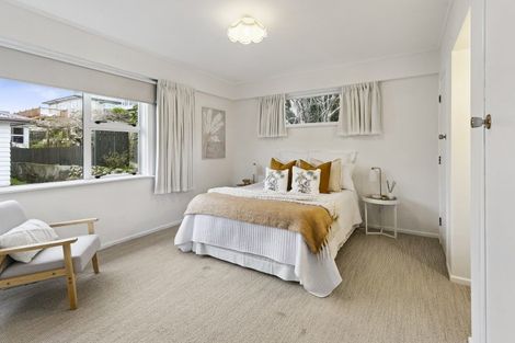 Photo of property in 17a Tawa Terrace, Tawa, Wellington, 5028