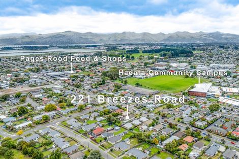 Photo of property in 221 Breezes Road, Aranui, Christchurch, 8061