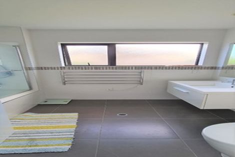 Photo of property in 97e Kinross Street, Blockhouse Bay, Auckland, 0600