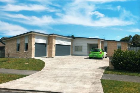 Photo of property in 31 Whitney Place, Rototuna North, Hamilton, 3210