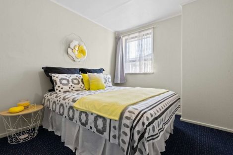 Photo of property in 2/7 Manuia Road, Takanini, 2112