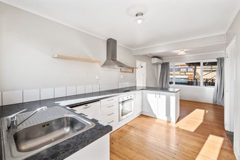 Photo of property in 30a Seddon Street, Te Puke, 3119