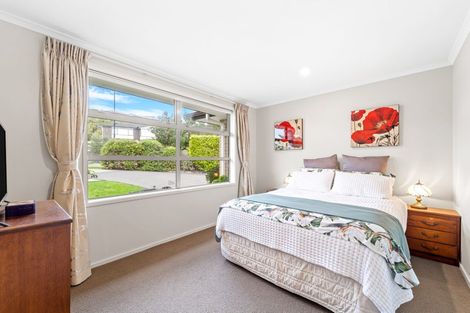 Photo of property in 16 Ruth Craig Place, Stanmore Bay, Whangaparaoa, 0932