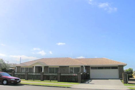 Photo of property in 11 Sandhurst Drive, Papamoa Beach, Papamoa, 3118