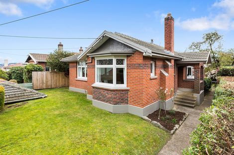Photo of property in 29 Grandview Crescent, Opoho, Dunedin, 9010