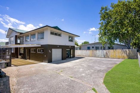 Photo of property in 56 Walworth Avenue, Pakuranga Heights, Auckland, 2010