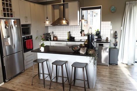 Photo of property in 10 Cartmel Avenue, Massey, Auckland, 0614