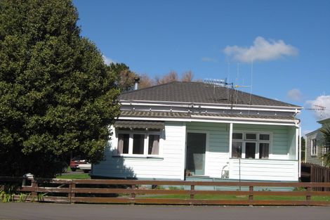 Photo of property in 13 Hunia Street, Marton, 4710