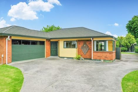 Photo of property in 7 Edgewater Grove, Whakatane, 3120