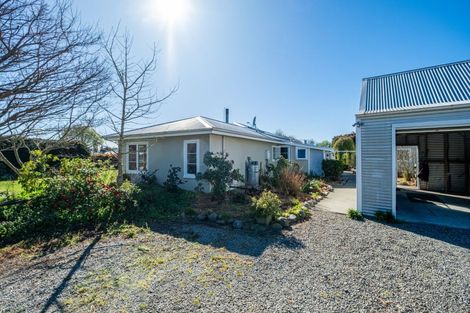 Photo of property in 140 Main Road, Pleasant Point, 7903