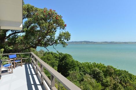 Photo of property in 108 Manganese Point Road, Tamaterau, Whangarei, 0174
