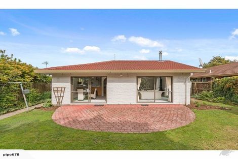 Photo of property in 28 Montclare Avenue, Ilam, Christchurch, 8041