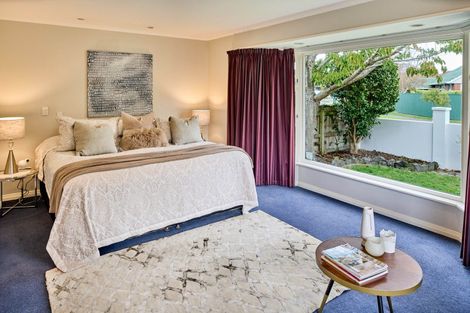 Photo of property in 32 Wai-iti Crescent, Woburn, Lower Hutt, 5010