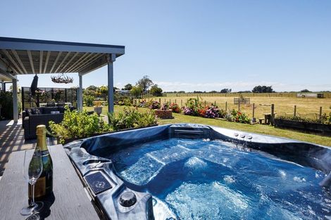 Photo of property in 1404a State Highway 3, Newbury, Palmerston North, 4475