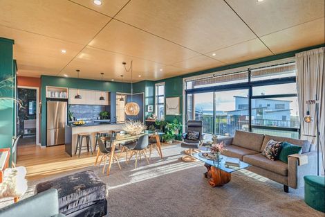 Photo of property in 61 Kent Avenue, Waitarere Beach, Levin, 5510