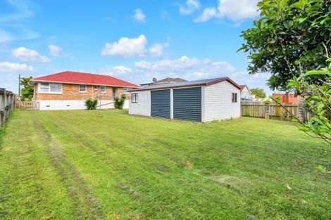 Photo of property in 10 Crawford Avenue, Mangere Bridge, Auckland, 2022