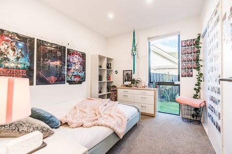 Photo of property in 18 Silver Street, Lower Shotover, Queenstown, 9304