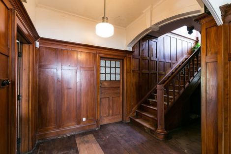 Photo of property in 105 Brougham Street, Mount Victoria, Wellington, 6011