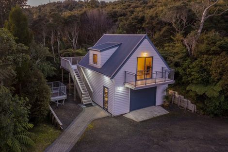Photo of property in 595 Boat Harbour Road, Whenuakite, Whitianga, 3591