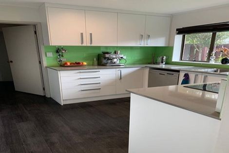 Photo of property in 2/116 Bucklands Beach Road, Bucklands Beach, Auckland, 2012