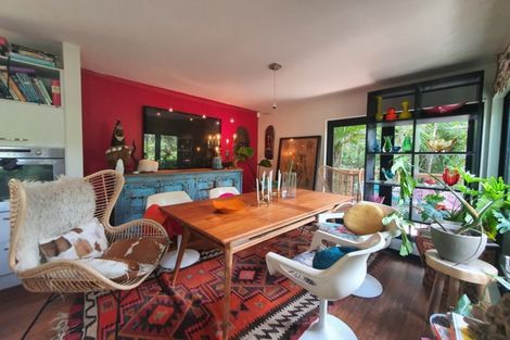 Photo of property in 50 Lone Kauri Road, Karekare, New Lynn, 0772