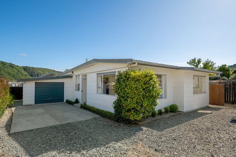 Photo of property in 321 Waikawa Road, Waikawa, Picton, 7220