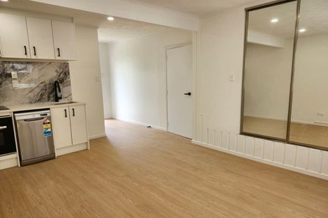 Photo of property in 6 Viking Avenue, Hillsborough, Auckland, 1042