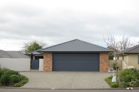 Photo of property in 4a Lennon Grove, Havelock North, 4130