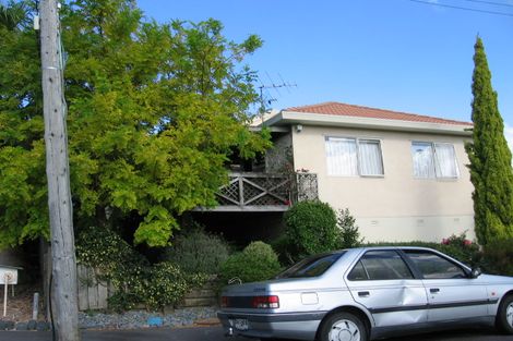 Photo of property in 2/56 Howard Road, Northcote, Auckland, 0627