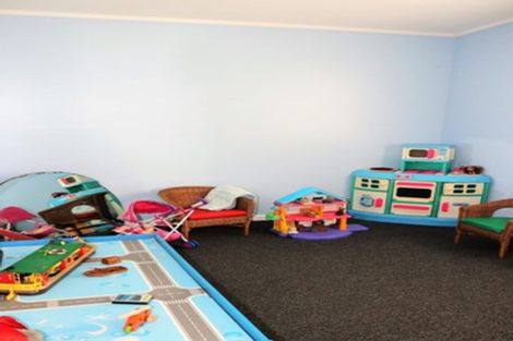 Photo of property in 123 Cambridge Street, Levin, 5510