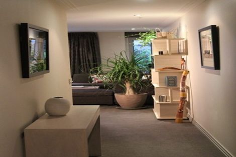 Photo of property in Cooks Apartments, Gg/24 James Cook Crescent, Remuera, Auckland, 1050