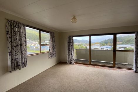 Photo of property in 74 Hampden Street, Picton, 7220