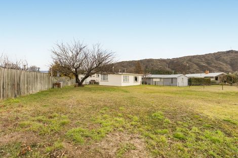 Photo of property in 18 Blyth Street, Clyde, 9330