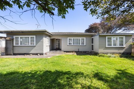 Photo of property in 16 Mahana Road, St Andrews, Hamilton, 3200