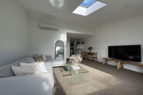 Photo of property in 4/33 Darvel Street, Riccarton, Christchurch, 8011