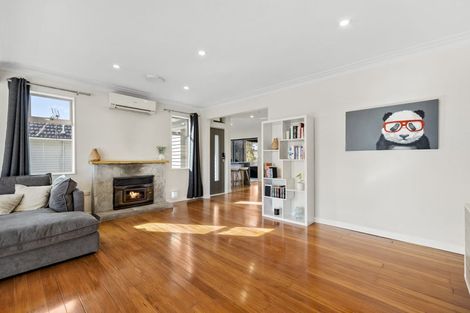 Photo of property in 1/266 Forrest Hill Road, Forrest Hill, Auckland, 0620