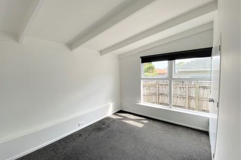 Photo of property in 85 Sturges Road, Henderson, Auckland, 0612