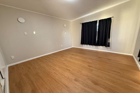 Photo of property in 5 Oak Avenue, Nawton, Hamilton, 3200