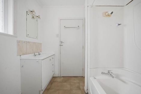 Photo of property in 55 Corunna Road, Milford, Auckland, 0620