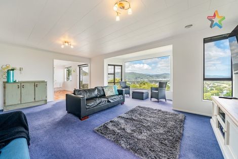 Photo of property in 15 City View Grove, Harbour View, Lower Hutt, 5010