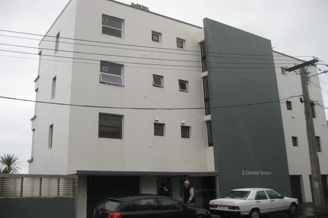 Photo of property in 2 Oriental Terrace, Mount Victoria, Wellington, 6011
