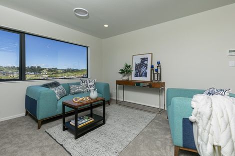 Photo of property in 4 Kina Place, Long Bay, Auckland, 0630