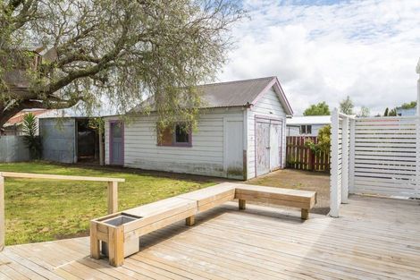 Photo of property in 40 Mcphee Street, Dannevirke, 4930