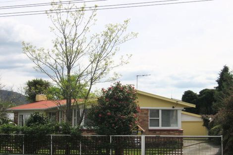 Photo of property in 20 Kawaha Point Road, Fairy Springs, Rotorua, 3015