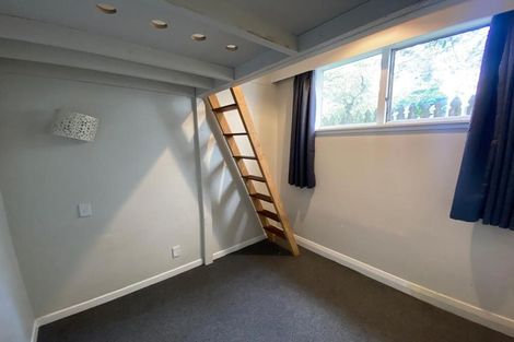 Photo of property in 62 Kelburn Parade, Kelburn, Wellington, 6012