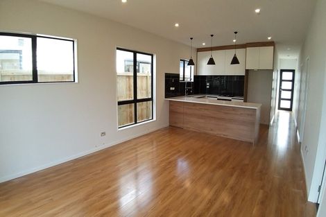 Photo of property in 13 Sapwood Crescent, Takanini, 2110