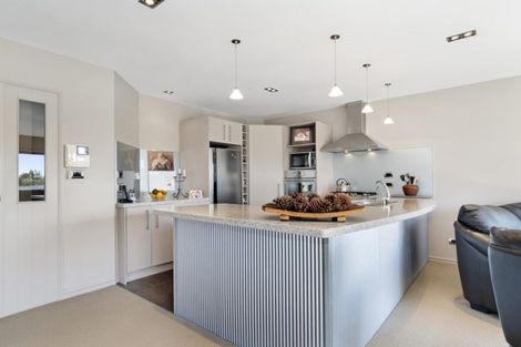 Photo of property in 51b Seaview Road, Otumoetai, Tauranga, 3110